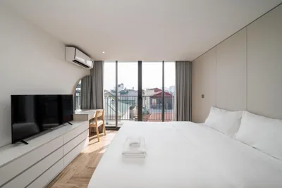 Suite with Pool View — Bach Plateaus Hotel